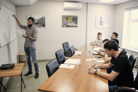 Дефектоскописты проходят внутреннее обучение по повышению квалификации