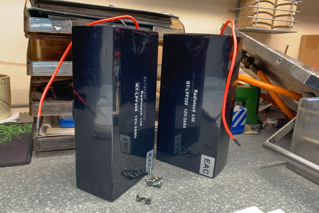 Замена аккумуляторов для кроулера "Арго 3"