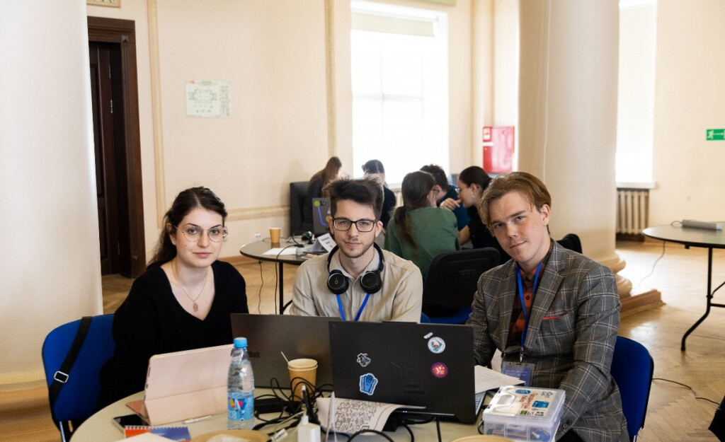 ХАКАТОН «ИНЖЕНЕРНЫЙ КОД» 2025 – верный путь молодых специалистов к успеху фото 2